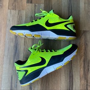 2012 Nike Free Xilla TR Volt Sneakers